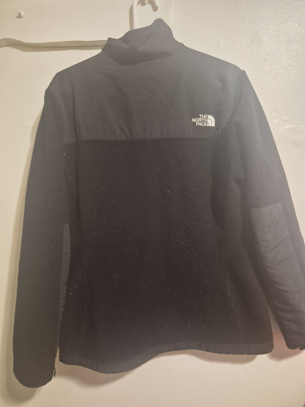 The North Face Women Black Full-Zip Fleece Jacket - Picture 2 of 6